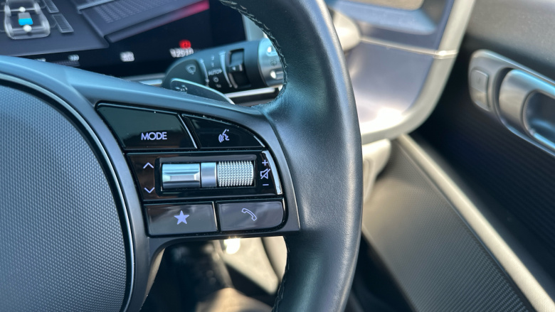 Hyundai IONIQ 6 239kW Ultimate 77kWh 4dr AWD Auto Electric Saloon